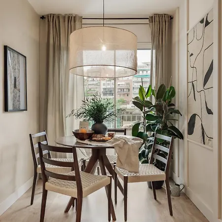 Spacest - Carrer De Balmes B Apartament